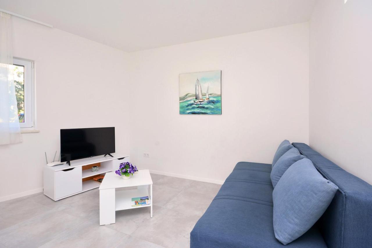 Seas The Day Apartments Podstrana Exterior foto